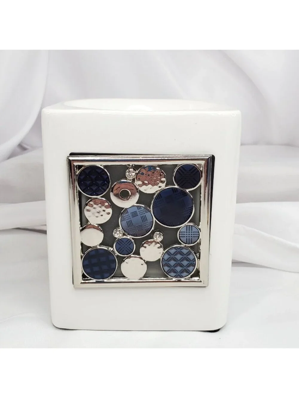 Scentsy Custom Sleek White Full Size Warmer with Dazzle Bling Gallery Frame